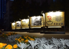 Выставка о танкистах-добровольцах на бульваре Славы