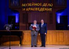 Александр Лымарев награжден премией "Золотая лира": от школьного увлечения – к научной работе   
