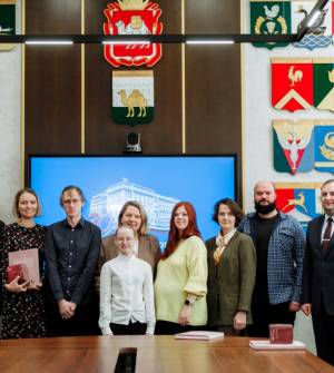 В Законодательном Собрании наградили победителей викторины к 90-летию Челябинской области